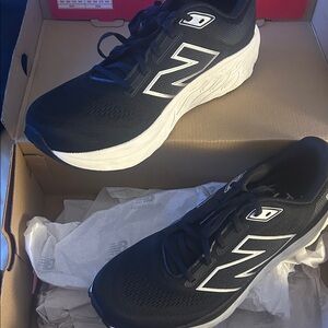 New Balance Men's Black and White Athletic Shoes